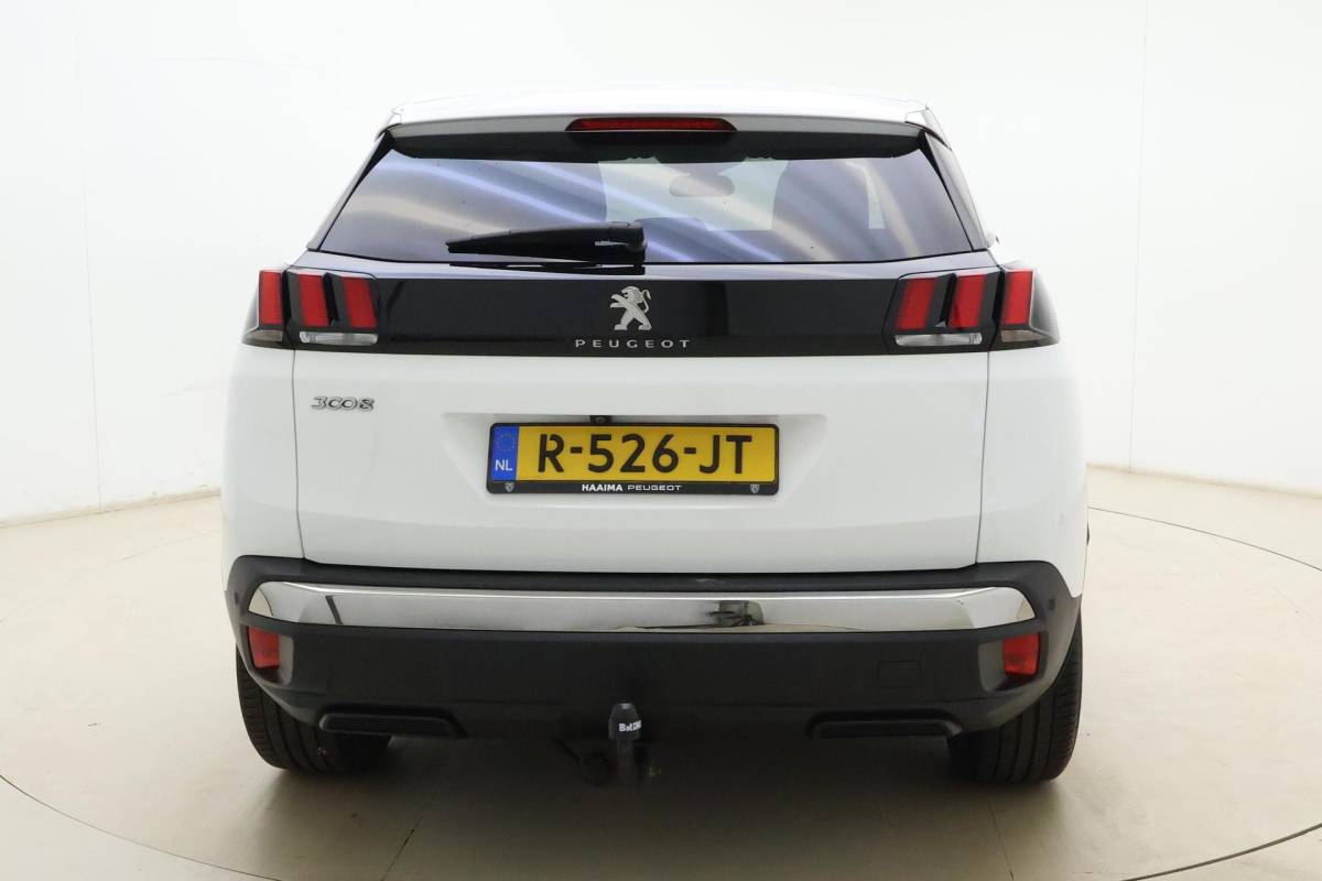 Peugeot 3008 Peugeot 3008 1.2 PureTech Allure | 130PK | Trekhaak | Stoelverwarming | Parkeercamera | Parkeersensoren Voor & Achter |