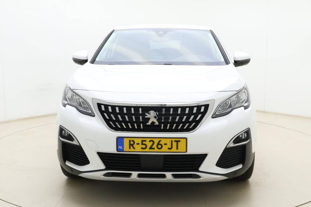 Peugeot 3008 Peugeot 3008 1.2 PureTech Allure | 130PK | Trekhaak | Stoelverwarming | Parkeercamera | Parkeersensoren Voor & Achter |