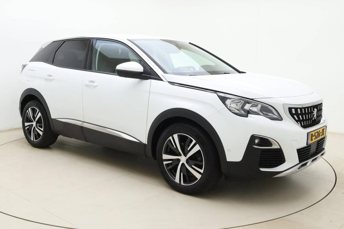 Peugeot 3008 Peugeot 3008 1.2 PureTech Allure | 130PK | Trekhaak | Stoelverwarming | Parkeercamera | Parkeersensoren Voor & Achter |