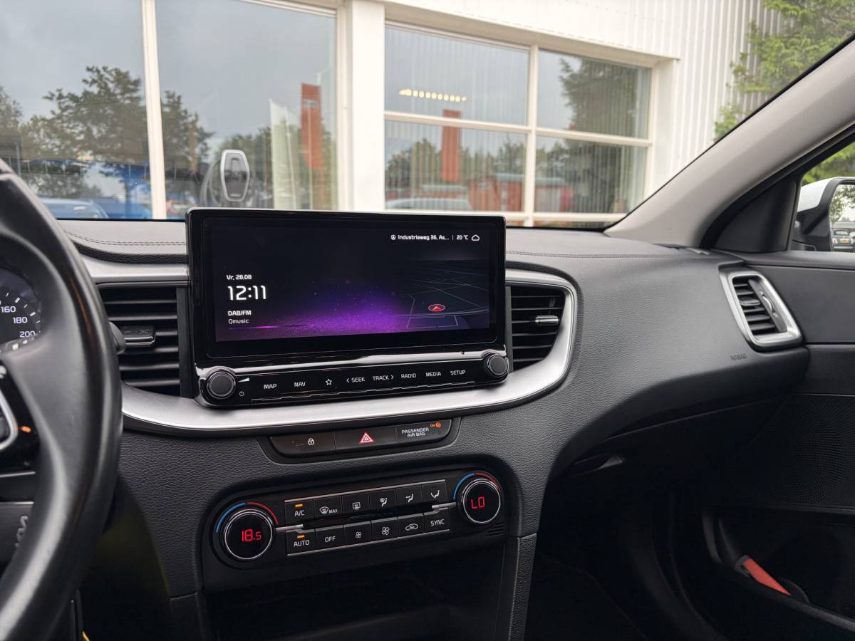 Kia Ceed Sportswagon Kia Ceed Sportswagon 1.0 T-GDi DynamicLine | Camera | Carplay | Navi | Rijklaar met beurt & garantie!