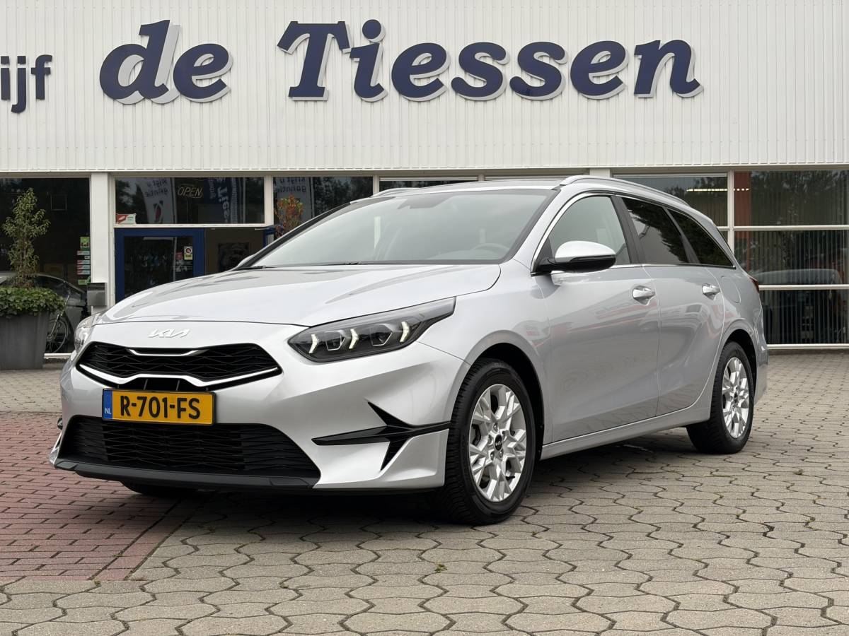 Kia Ceed Sportswagon Kia Ceed Sportswagon 1.0 T-GDi DynamicLine | Camera | Carplay | Navi | Rijklaar met beurt & garantie!
