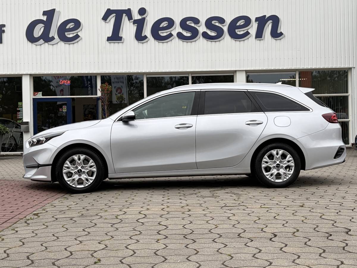 Kia Ceed Sportswagon Kia Ceed Sportswagon 1.0 T-GDi DynamicLine | Camera | Carplay | Navi | Rijklaar met beurt & garantie!