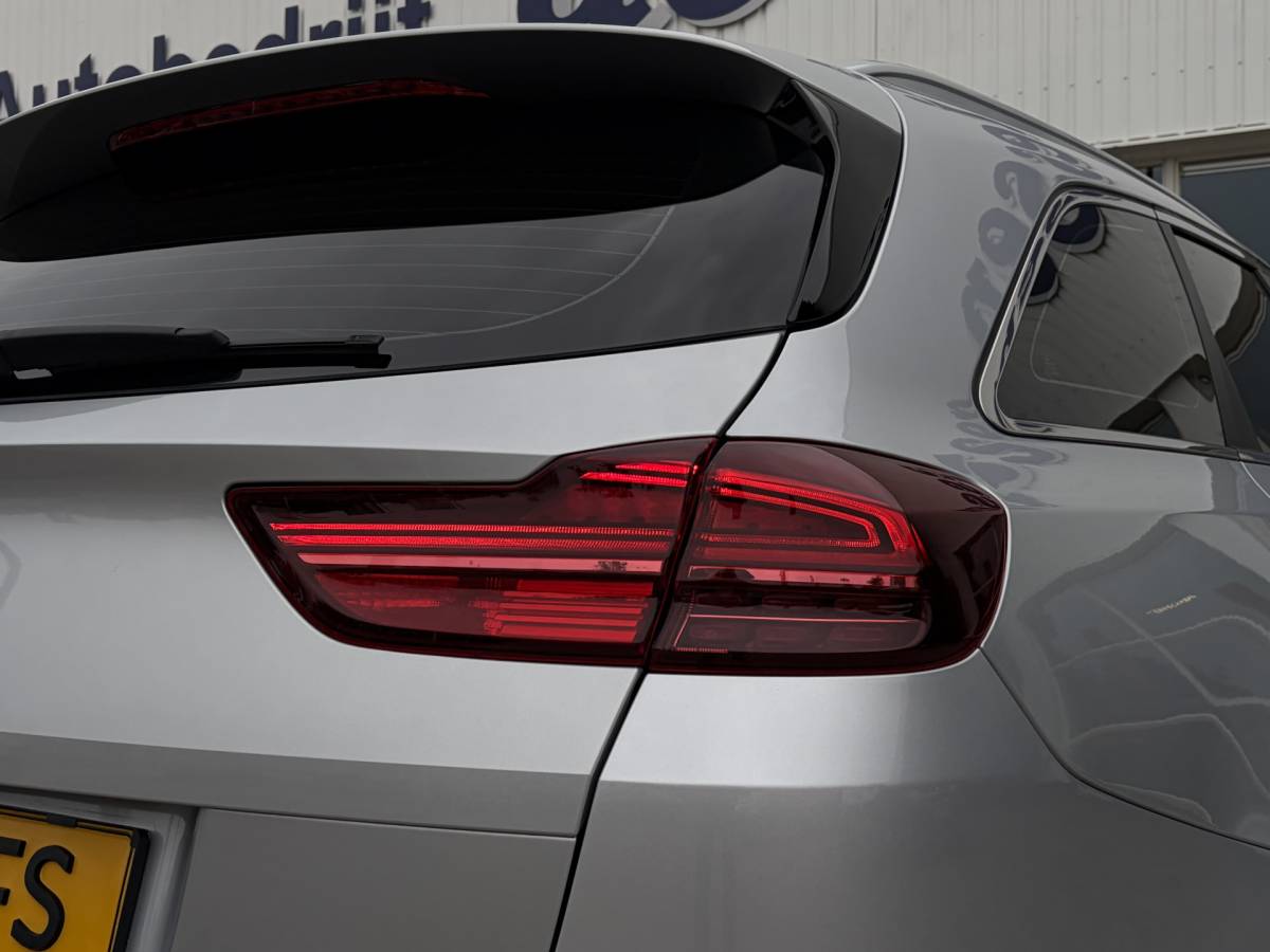 Kia Ceed Sportswagon Kia Ceed Sportswagon 1.0 T-GDi DynamicLine | Camera | Carplay | Navi | Rijklaar met beurt & garantie!