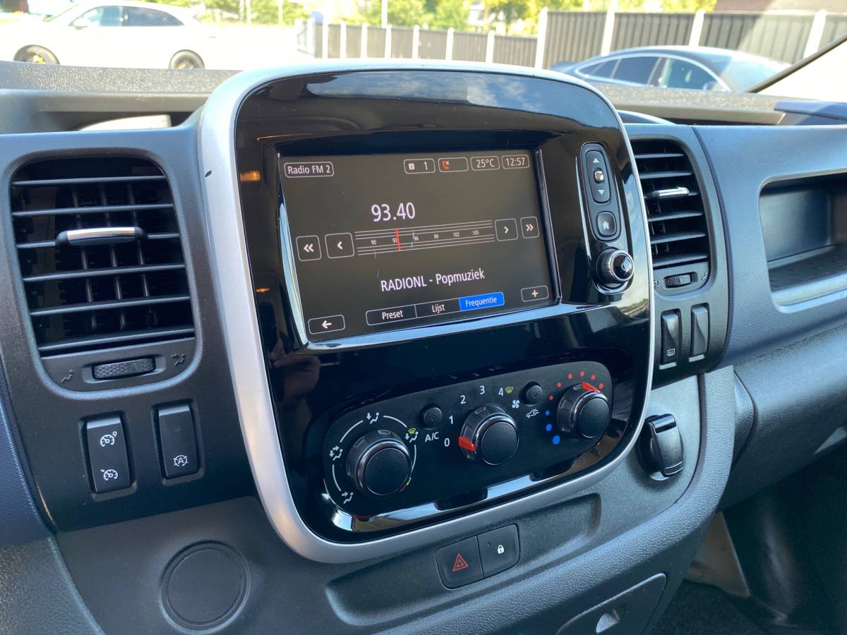 Opel Vivaro Opel Vivaro 1.6 CDTI L2H1 BI TURBO DUBBELE CABINE CRUISE CAMERA LED PDC TREKHAAK AIRCO