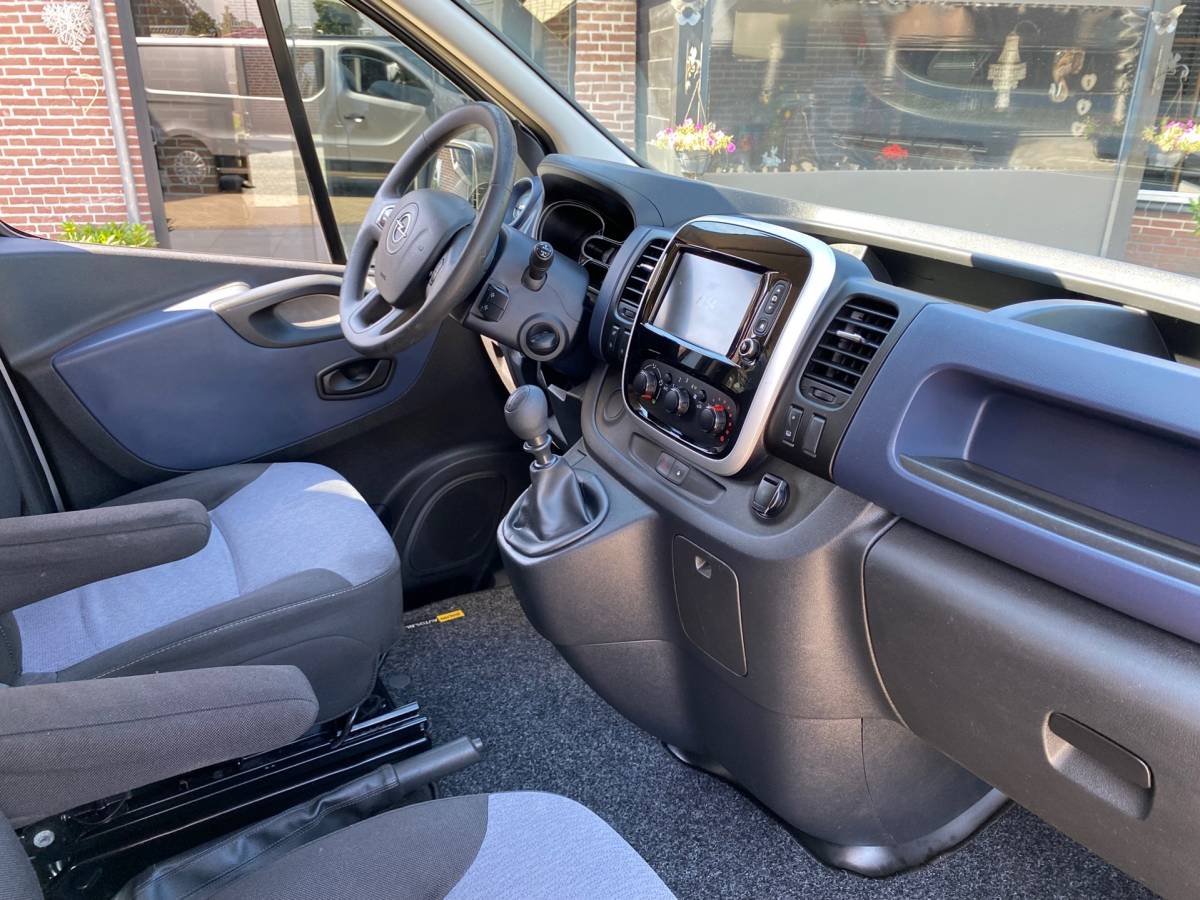 Opel Vivaro Opel Vivaro 1.6 CDTI L2H1 BI TURBO DUBBELE CABINE CRUISE CAMERA LED PDC TREKHAAK AIRCO