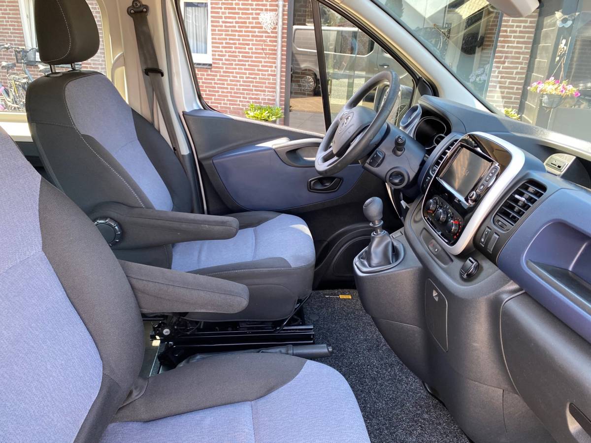 Opel Vivaro Opel Vivaro 1.6 CDTI L2H1 BI TURBO DUBBELE CABINE CRUISE CAMERA LED PDC TREKHAAK AIRCO