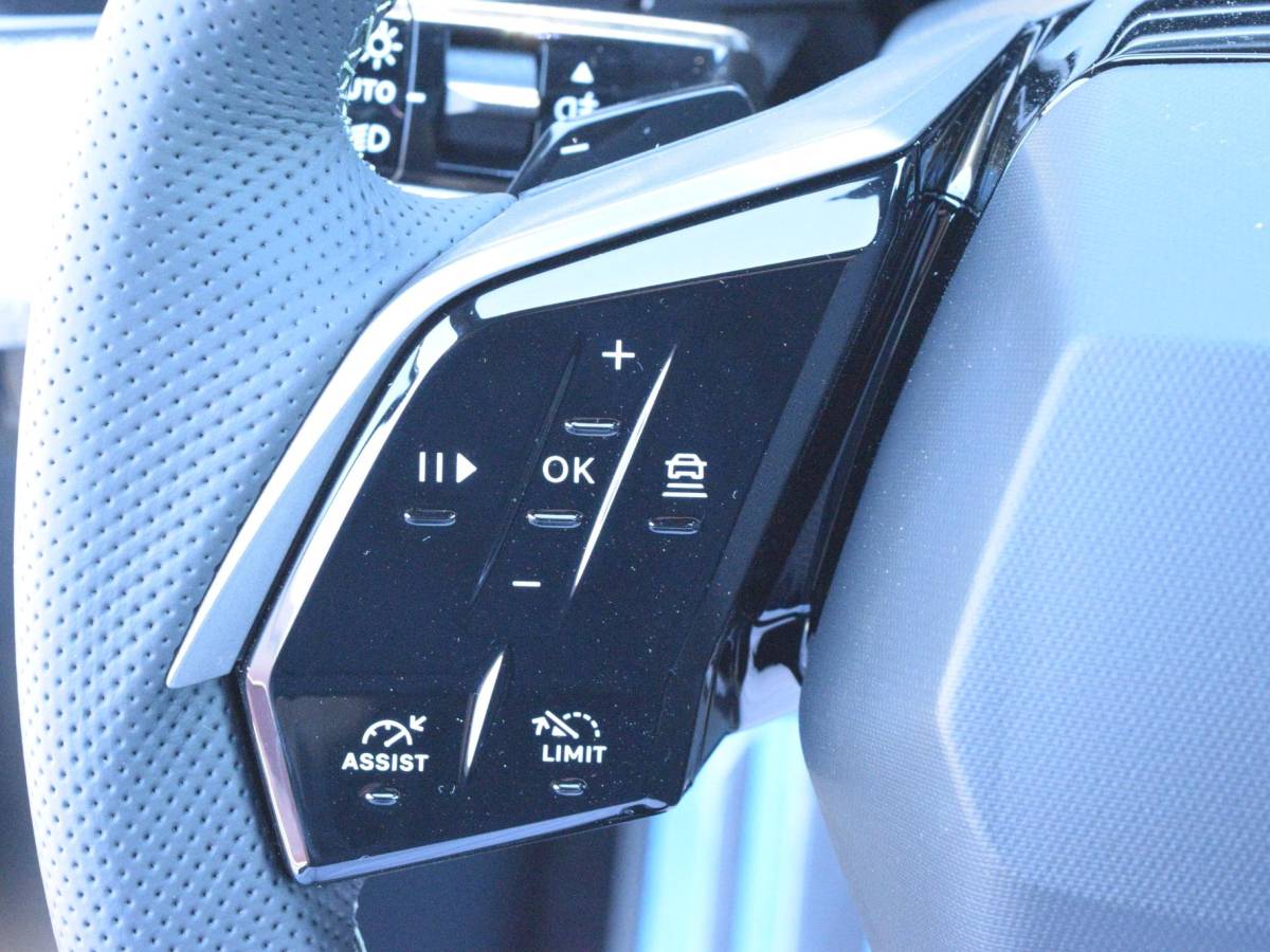 Peugeot 3008 Peugeot 3008 1.6 plug-in Hybrid 225 GT Exclusive l 360 camera l Schuif/ kanteldak l Elektrische AGR voorstoelen l