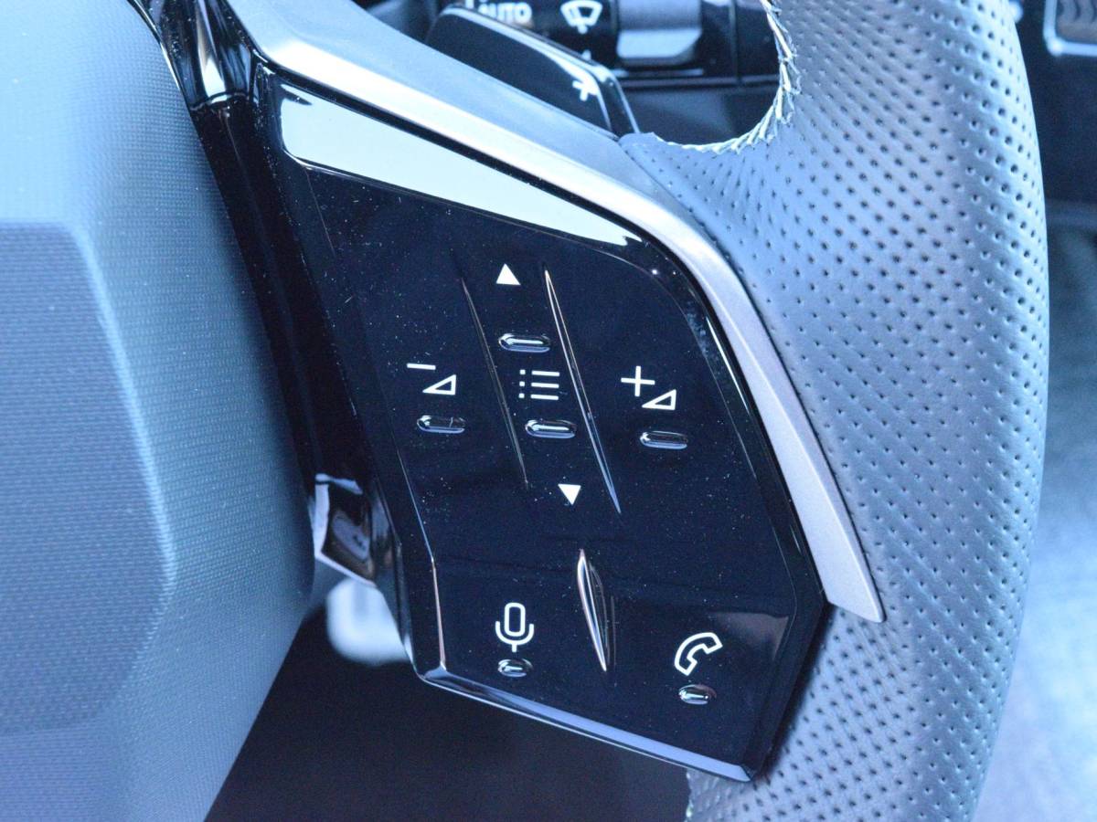 Peugeot 3008 Peugeot 3008 1.6 plug-in Hybrid 225 GT Exclusive l 360 camera l Schuif/ kanteldak l Elektrische AGR voorstoelen l