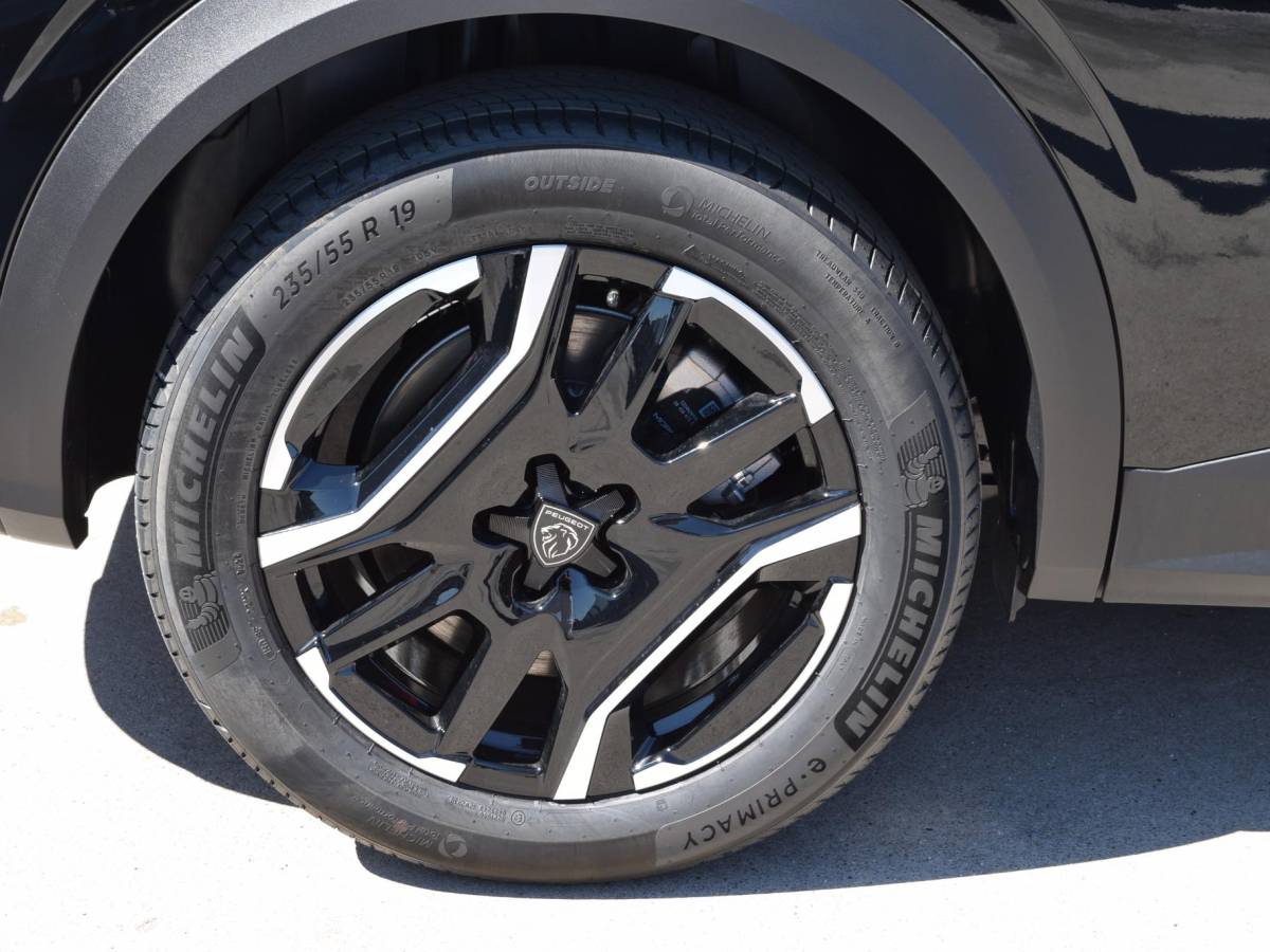 Peugeot 3008 Peugeot 3008 1.6 plug-in Hybrid 225 GT Exclusive l 360 camera l Schuif/ kanteldak l Elektrische AGR voorstoelen l
