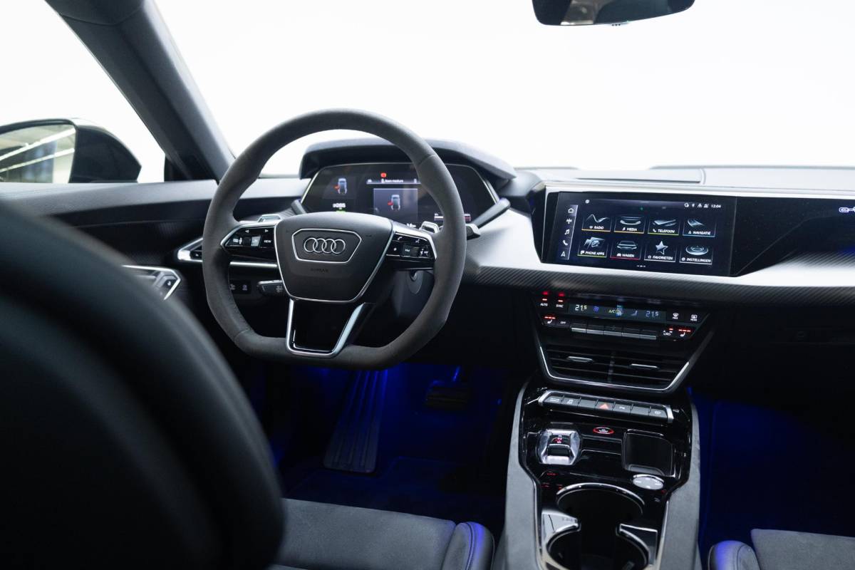Audi e-tron GT Audi e-tron GT GT edition ZERO 93 kWh | Panoramadak | Sonomagroen | 21 inch |