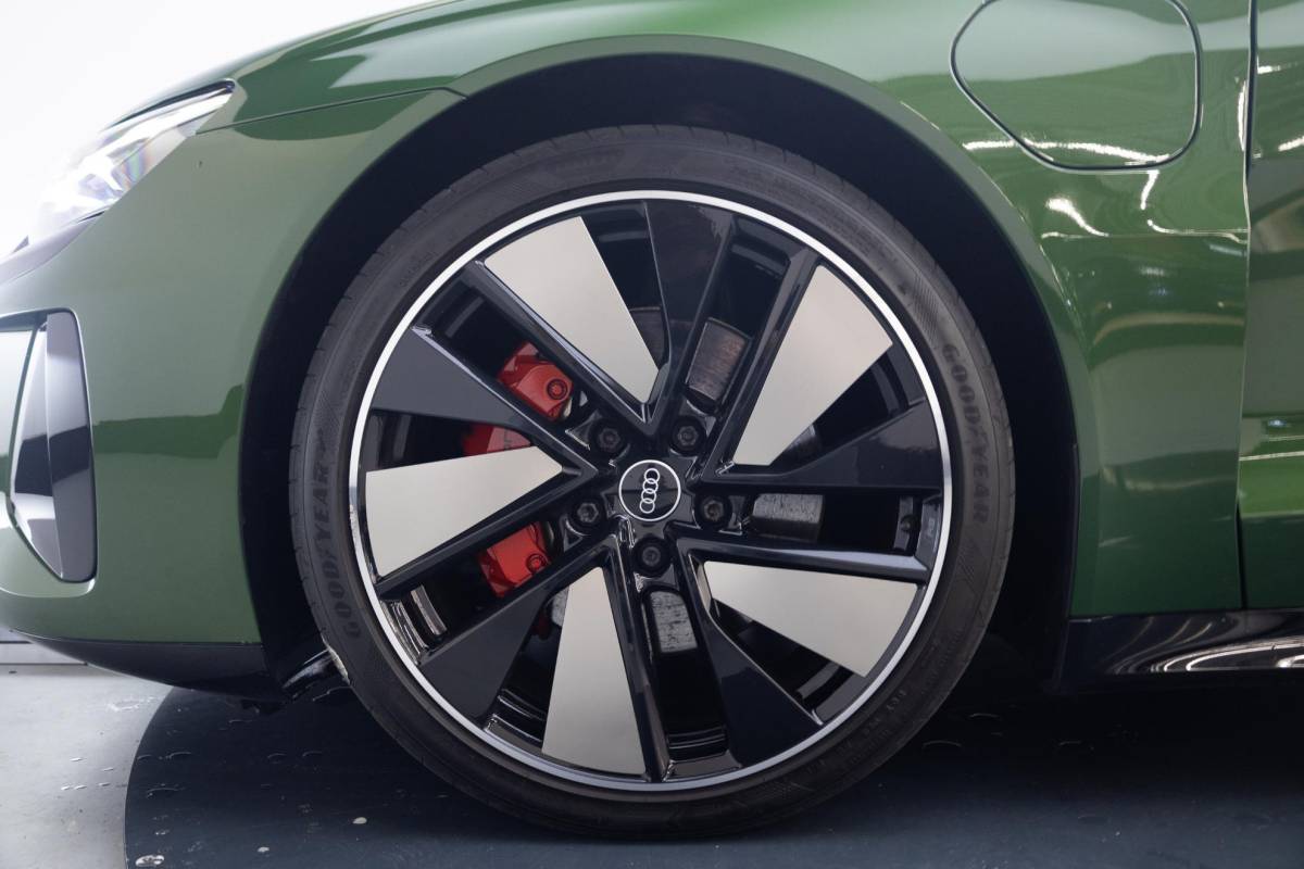 Audi e-tron GT Audi e-tron GT GT edition ZERO 93 kWh | Panoramadak | Sonomagroen | 21 inch |