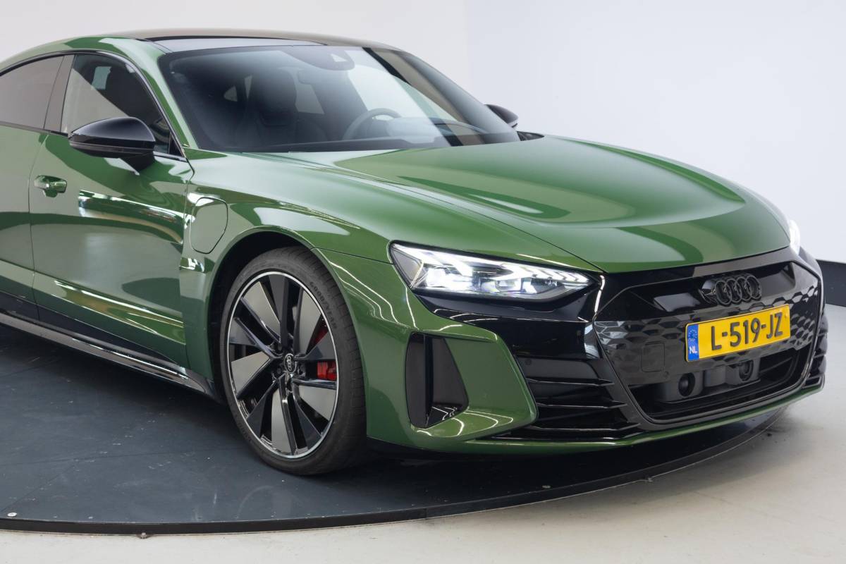 Audi e-tron GT Audi e-tron GT GT edition ZERO 93 kWh | Panoramadak | Sonomagroen | 21 inch |