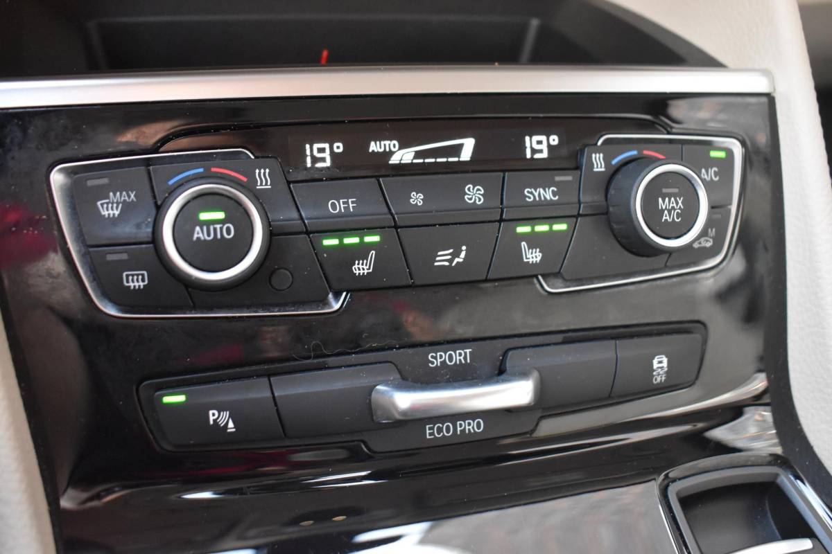 BMW 2 Serie BMW 2-serie Active Tourer 220i High Executive
