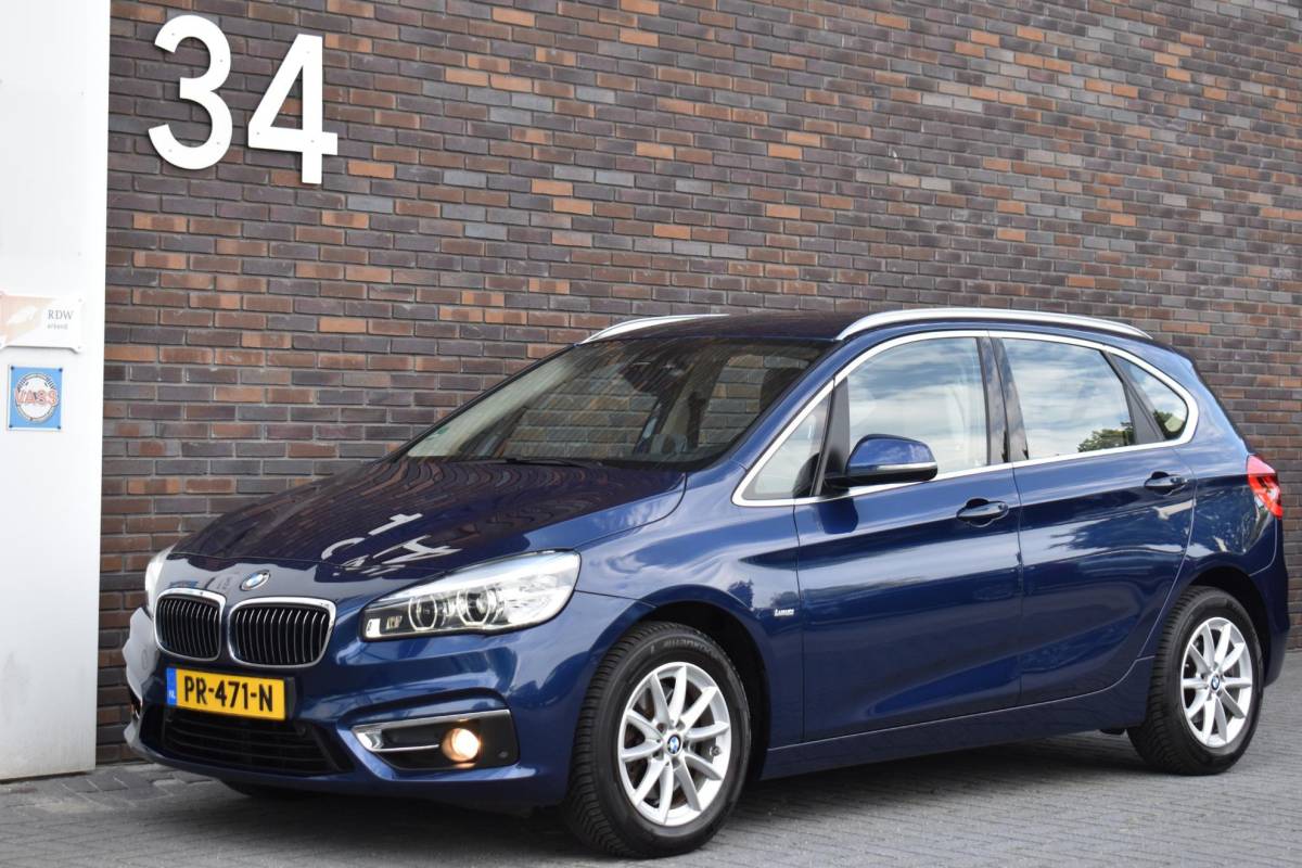BMW 2 Serie BMW 2-serie Active Tourer 220i High Executive
