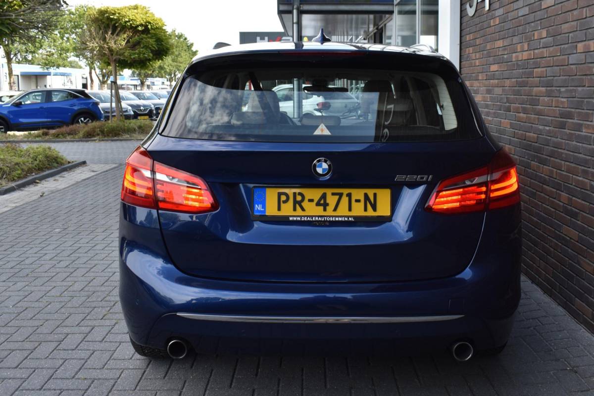 BMW 2 Serie BMW 2-serie Active Tourer 220i High Executive