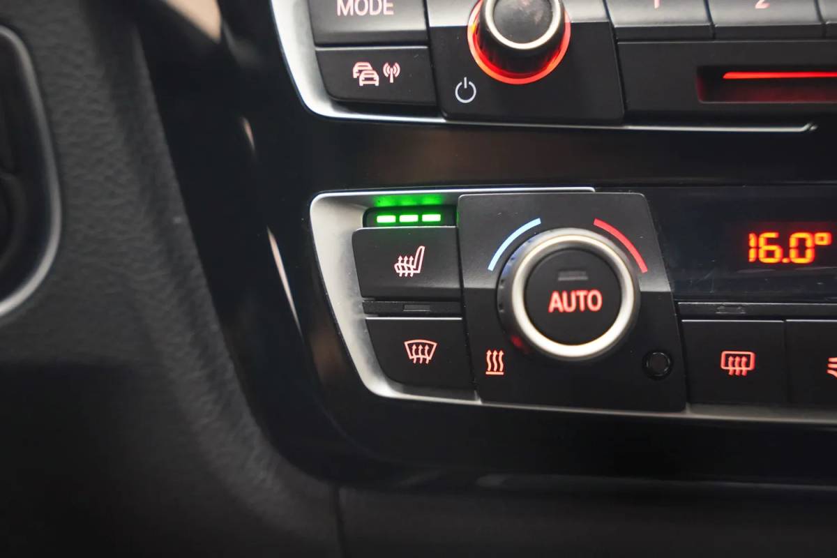 BMW 4 Serie BMW 4-serie CABRIO 420i M Sport High Executive Aut. [ Elektrisch verstelbare stoelen Head-up Keyless Memory seats ]