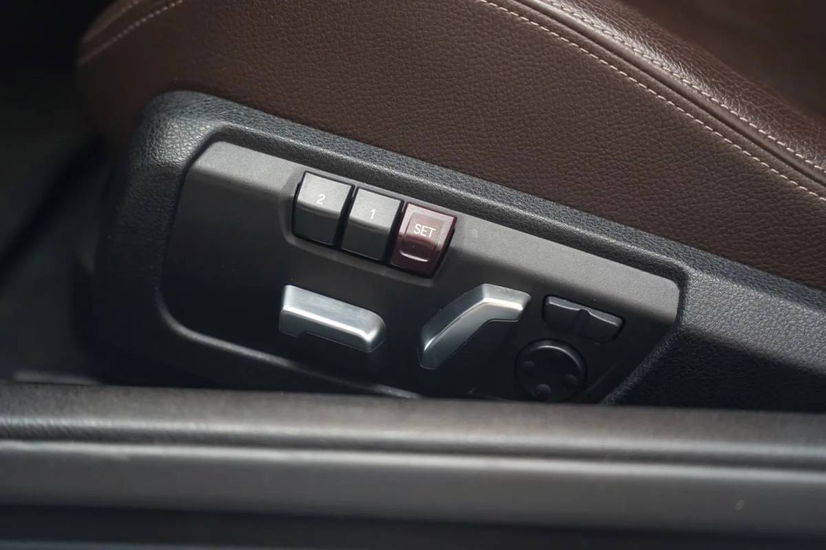 BMW 4 Serie BMW 4-serie CABRIO 420i M Sport High Executive Aut. [ Elektrisch verstelbare stoelen Head-up Keyless Memory seats ]