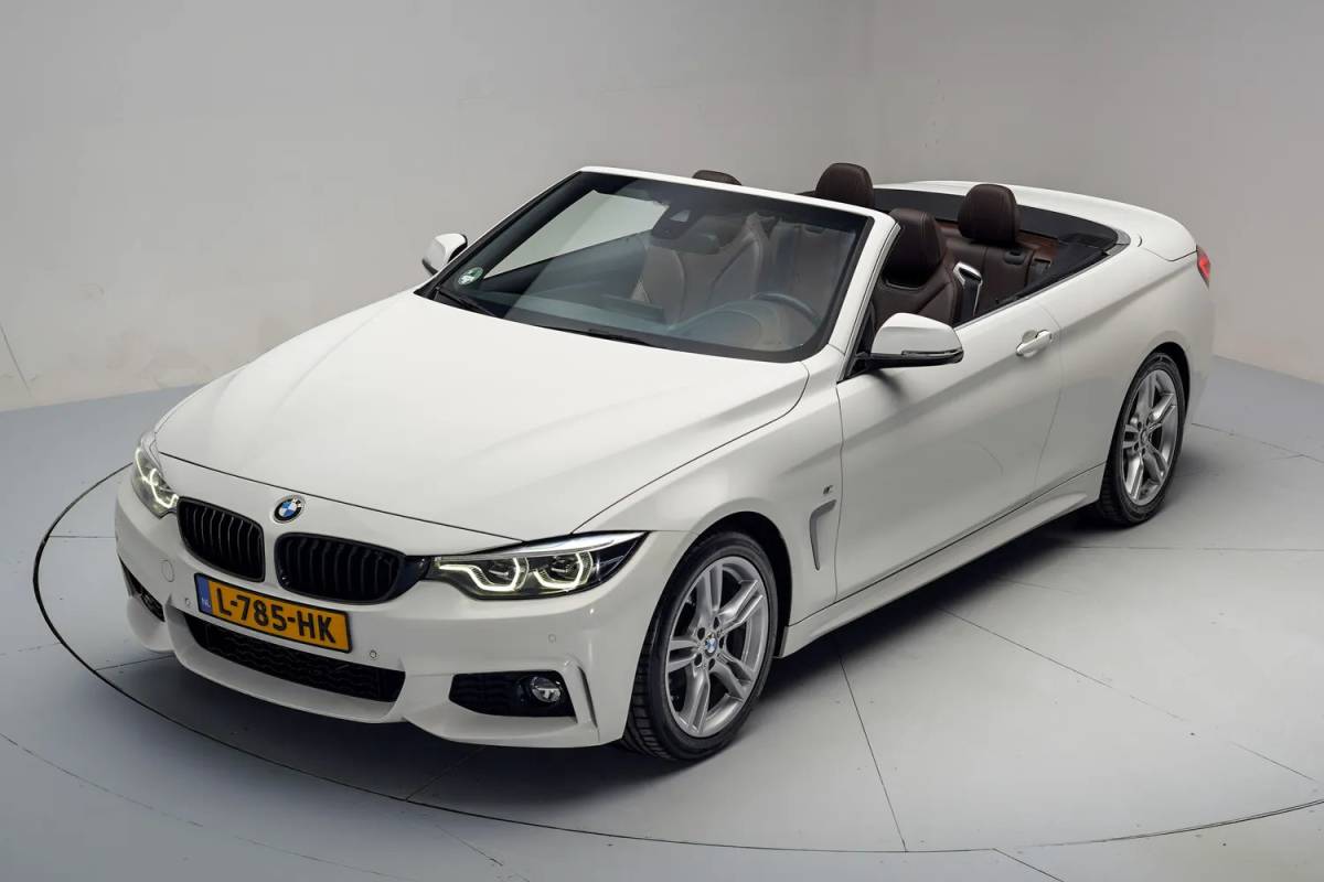 BMW 4 Serie BMW 4-serie CABRIO 420i M Sport High Executive Aut. [ Elektrisch verstelbare stoelen Head-up Keyless Memory seats ]