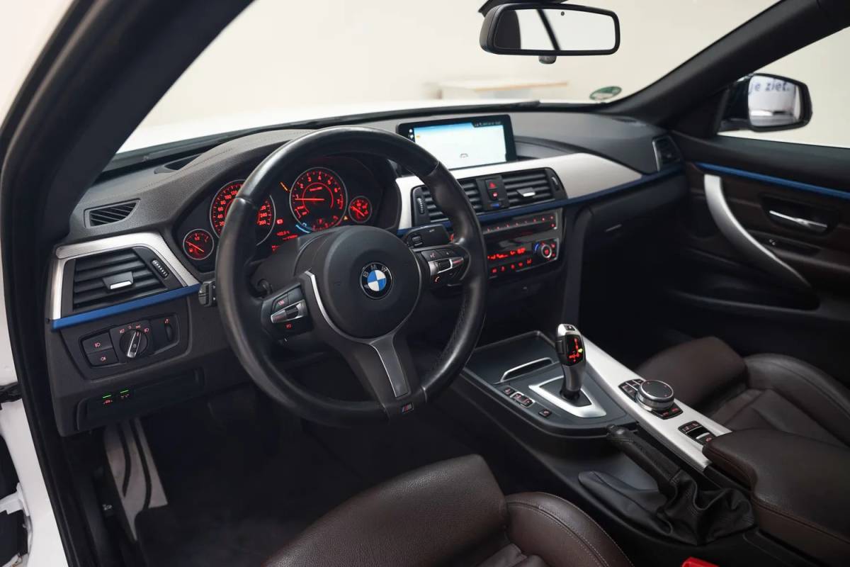 BMW 4 Serie BMW 4-serie CABRIO 420i M Sport High Executive Aut. [ Elektrisch verstelbare stoelen Head-up Keyless Memory seats ]