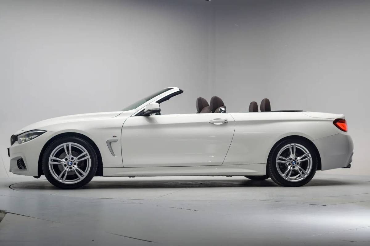 BMW 4 Serie BMW 4-serie CABRIO 420i M Sport High Executive Aut. [ Elektrisch verstelbare stoelen Head-up Keyless Memory seats ]