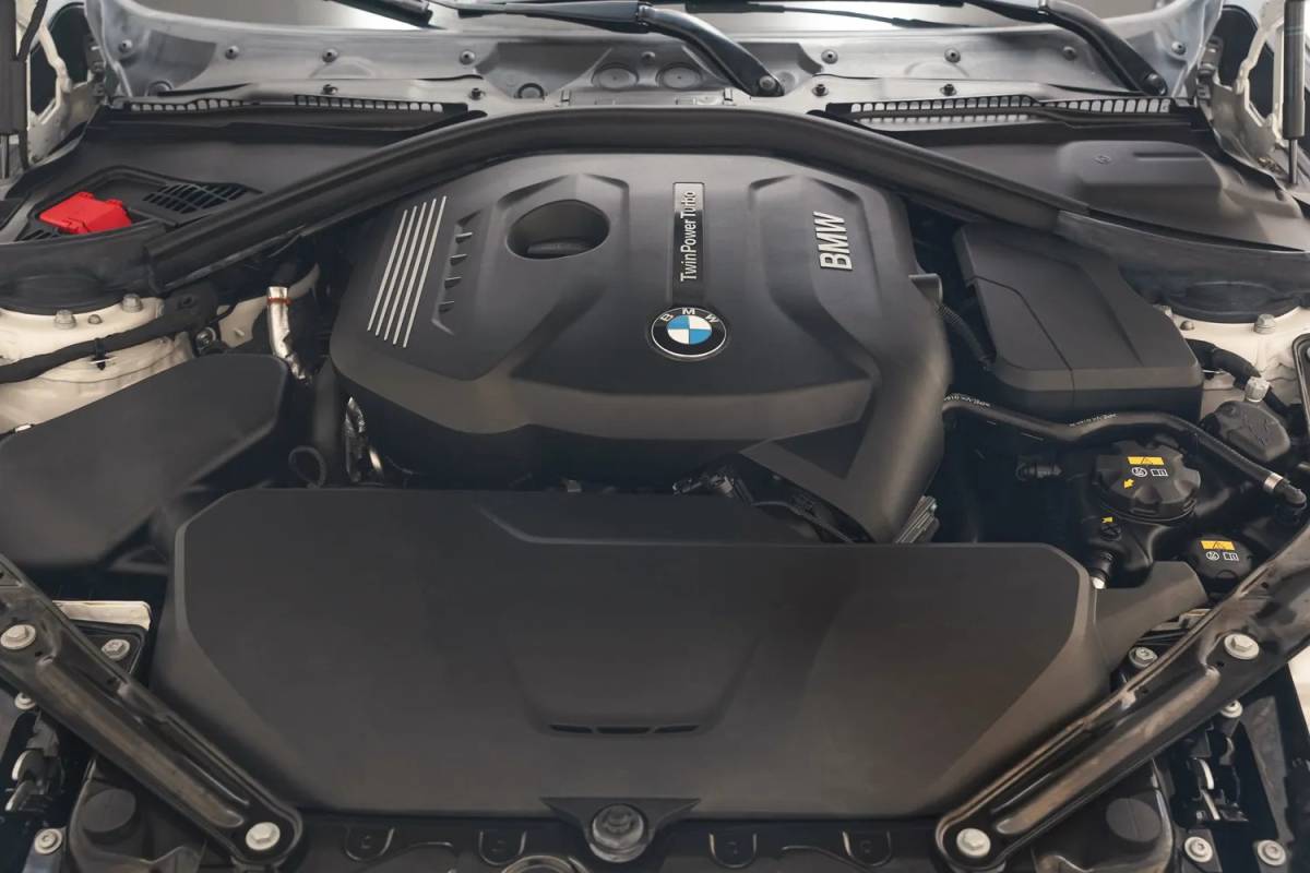 BMW 4 Serie BMW 4-serie CABRIO 420i M Sport High Executive Aut. [ Elektrisch verstelbare stoelen Head-up Keyless Memory seats ]