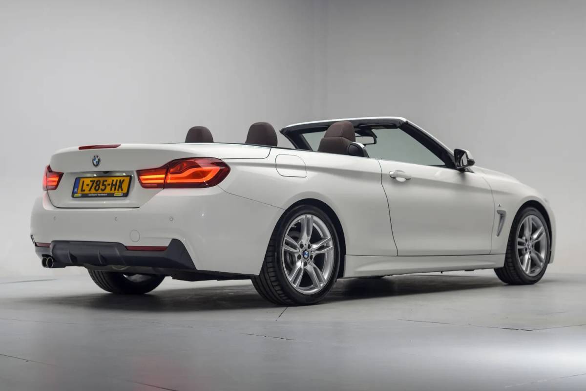 BMW 4 Serie BMW 4-serie CABRIO 420i M Sport High Executive Aut. [ Elektrisch verstelbare stoelen Head-up Keyless Memory seats ]