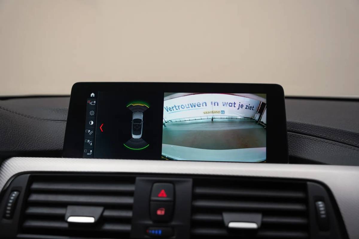BMW 4 Serie BMW 4-serie CABRIO 420i M Sport High Executive Aut. [ Elektrisch verstelbare stoelen Head-up Keyless Memory seats ]