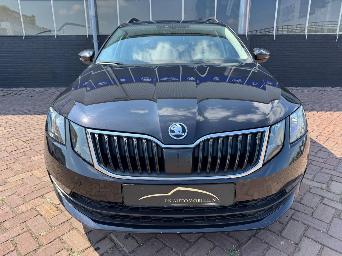 Škoda Octavia Skoda Octavia Combi 1.0 TSI Greentech Business Edition