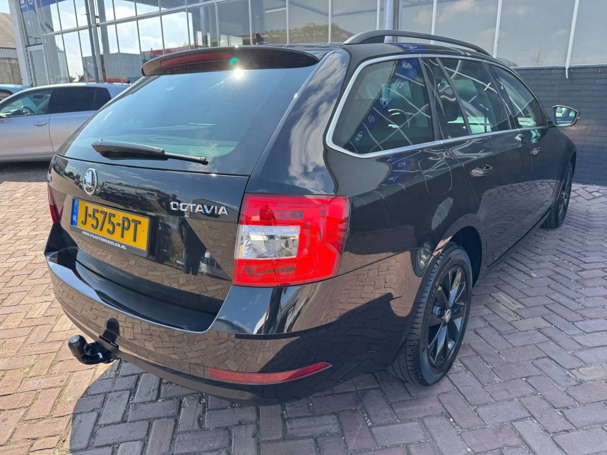 Škoda Octavia Skoda Octavia Combi 1.0 TSI Greentech Business Edition