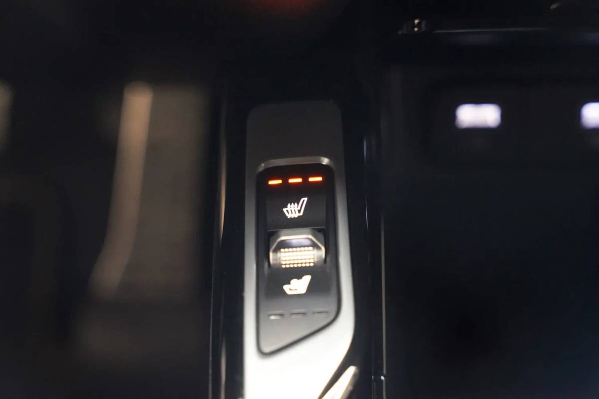 Kia Sorento Kia Sorento 1.6 T-GDI PHEV AWD ExecutiveLine Aut. 7 pers. [ Panoramadak Leder Stuur-&stoelverwarming ]