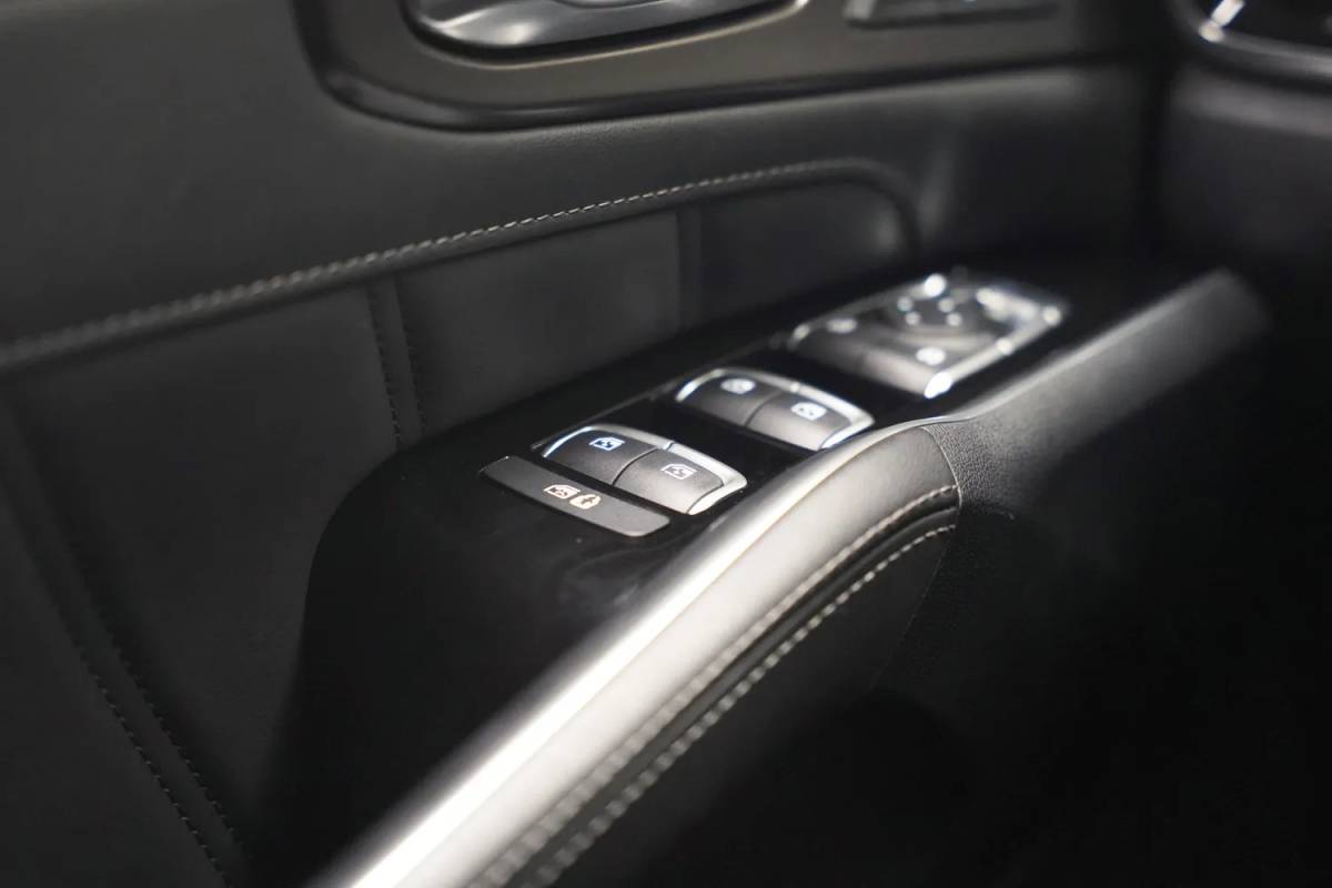 Kia Sorento Kia Sorento 1.6 T-GDI PHEV AWD ExecutiveLine Aut. 7 pers. [ Panoramadak Leder Stuur-&stoelverwarming ]