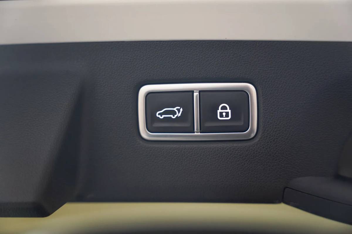 Kia Sorento Kia Sorento 1.6 T-GDI PHEV AWD ExecutiveLine Aut. 7 pers. [ Panoramadak Leder Stuur-&stoelverwarming ]