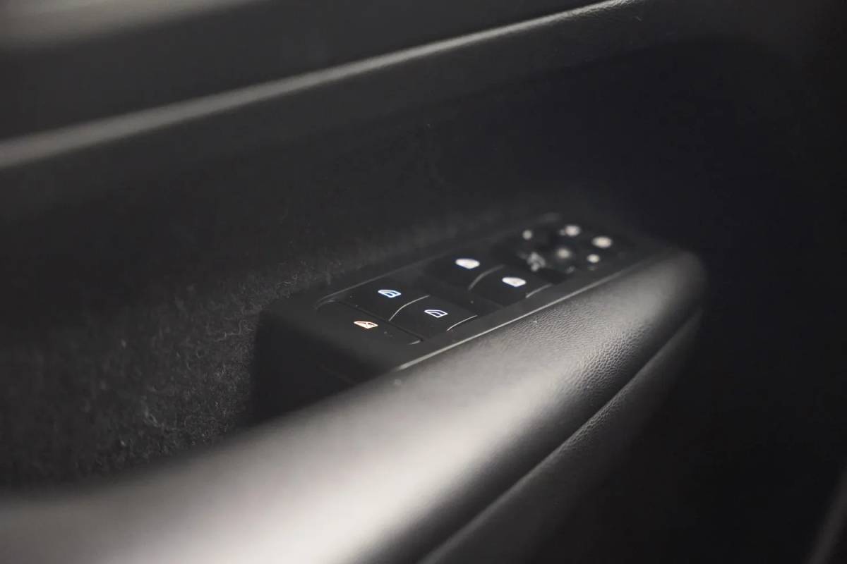 Volvo XC40 Volvo XC40 T5 Twin Engine Momentum Pro [ LED Navi Leder Trekhaak ]