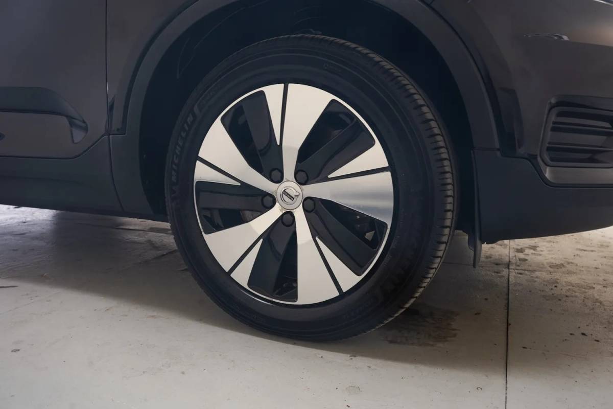 Volvo XC40 Volvo XC40 T5 Twin Engine Momentum Pro [ LED Navi Leder Trekhaak ]
