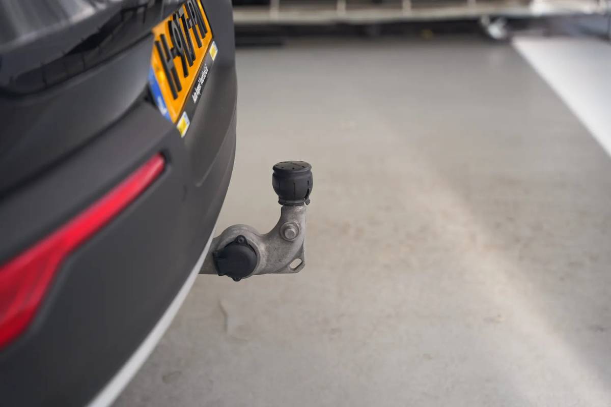 Volvo XC40 Volvo XC40 T5 Twin Engine Momentum Pro [ LED Navi Leder Trekhaak ]