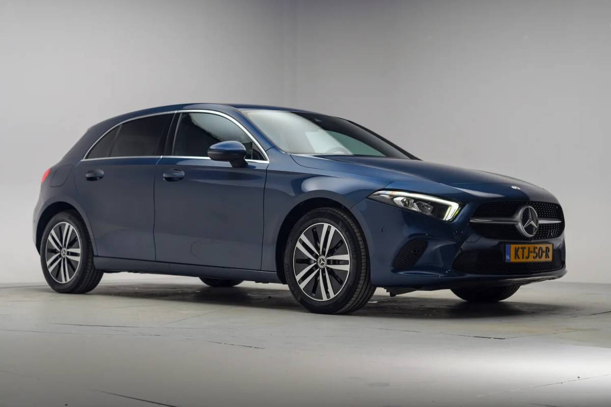 Mercedes-Benz A-Klasse Mercedes-Benz A-Klasse 250e Luxury Line Aut. [ Navi Sfeerverlichting Trekhaak Camera ]