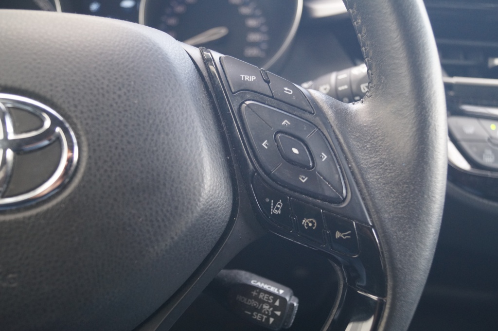 Toyota C-HR Toyota C-HR 1.8 Hybrid Edition -LEER-NAVI-CAM-PDC-ECC-LED-