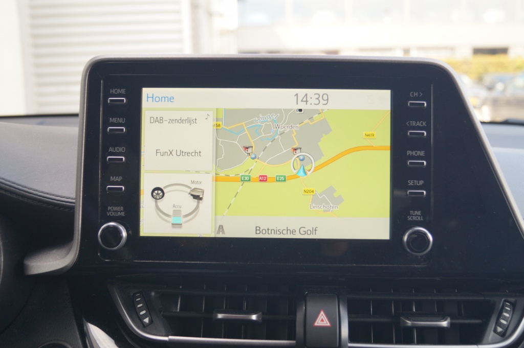 Toyota C-HR Toyota C-HR 1.8 Hybrid Edition -LEER-NAVI-CAM-PDC-ECC-LED-