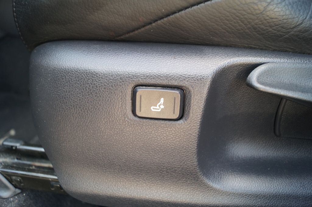 Toyota C-HR Toyota C-HR 1.8 Hybrid Edition -LEER-NAVI-CAM-PDC-ECC-LED-