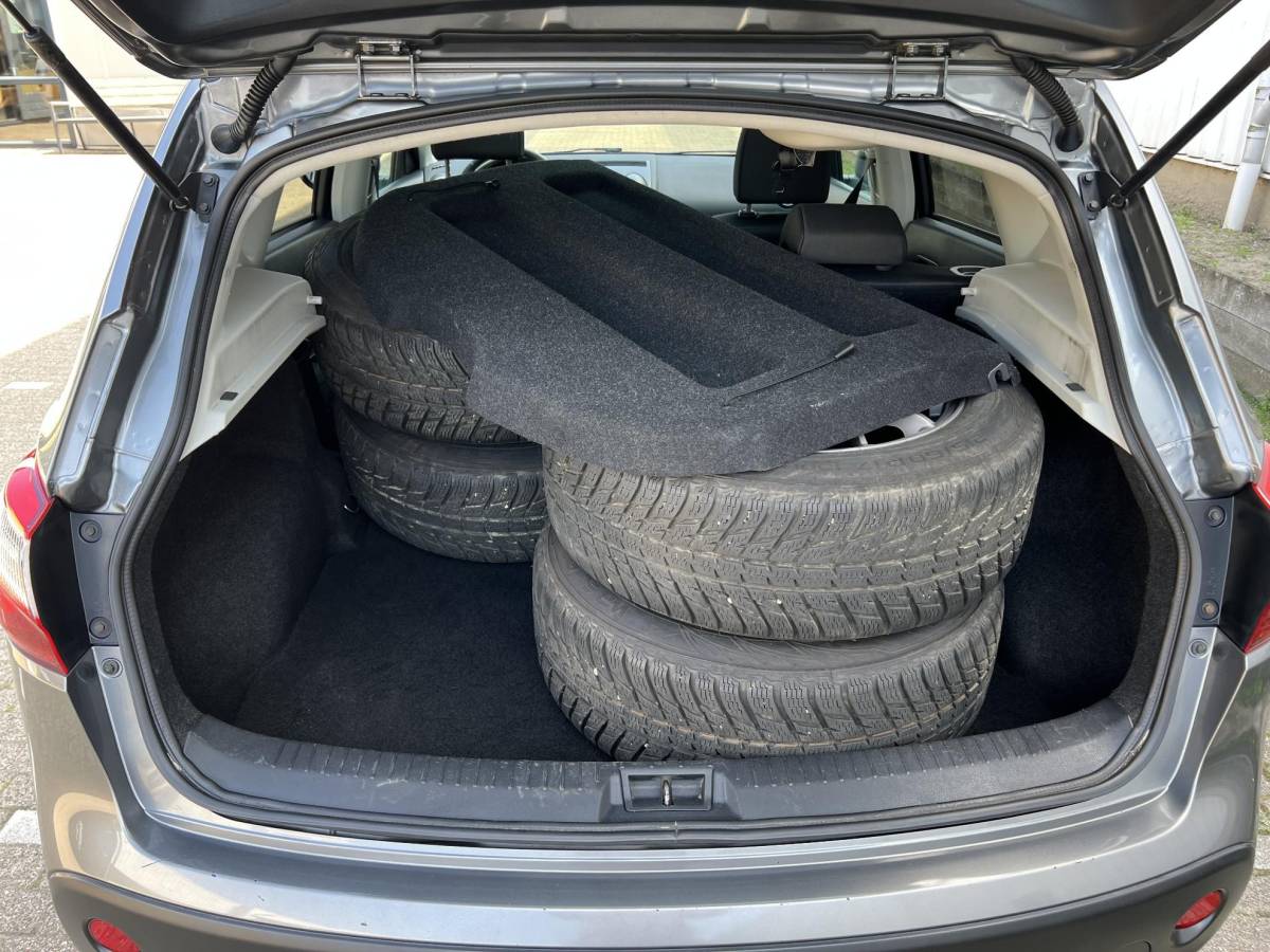 Nissan QASHQAI Nissan Qashqai 2.0 Connect Edition Trekhaak / Panoramadak / navi / netjes onderhouden / winterset