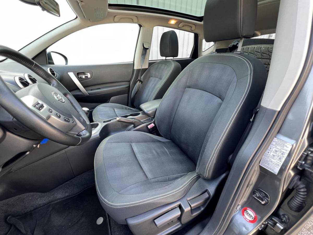 Nissan QASHQAI Nissan Qashqai 2.0 Connect Edition Trekhaak / Panoramadak / navi / netjes onderhouden / winterset