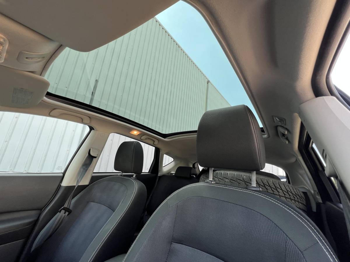 Nissan QASHQAI Nissan Qashqai 2.0 Connect Edition Trekhaak / Panoramadak / navi / netjes onderhouden / winterset