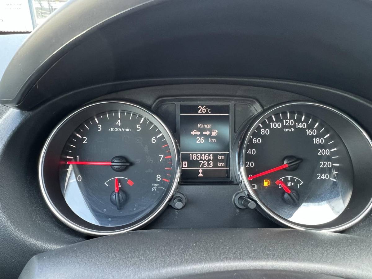 Nissan QASHQAI Nissan Qashqai 2.0 Connect Edition Trekhaak / Panoramadak / navi / netjes onderhouden / winterset