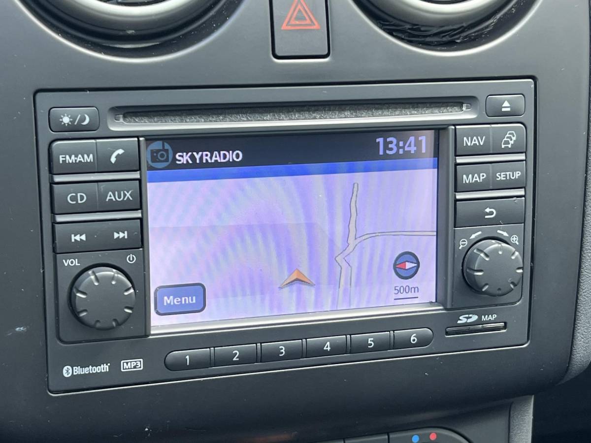 Nissan QASHQAI Nissan Qashqai 2.0 Connect Edition Trekhaak / Panoramadak / navi / netjes onderhouden / winterset