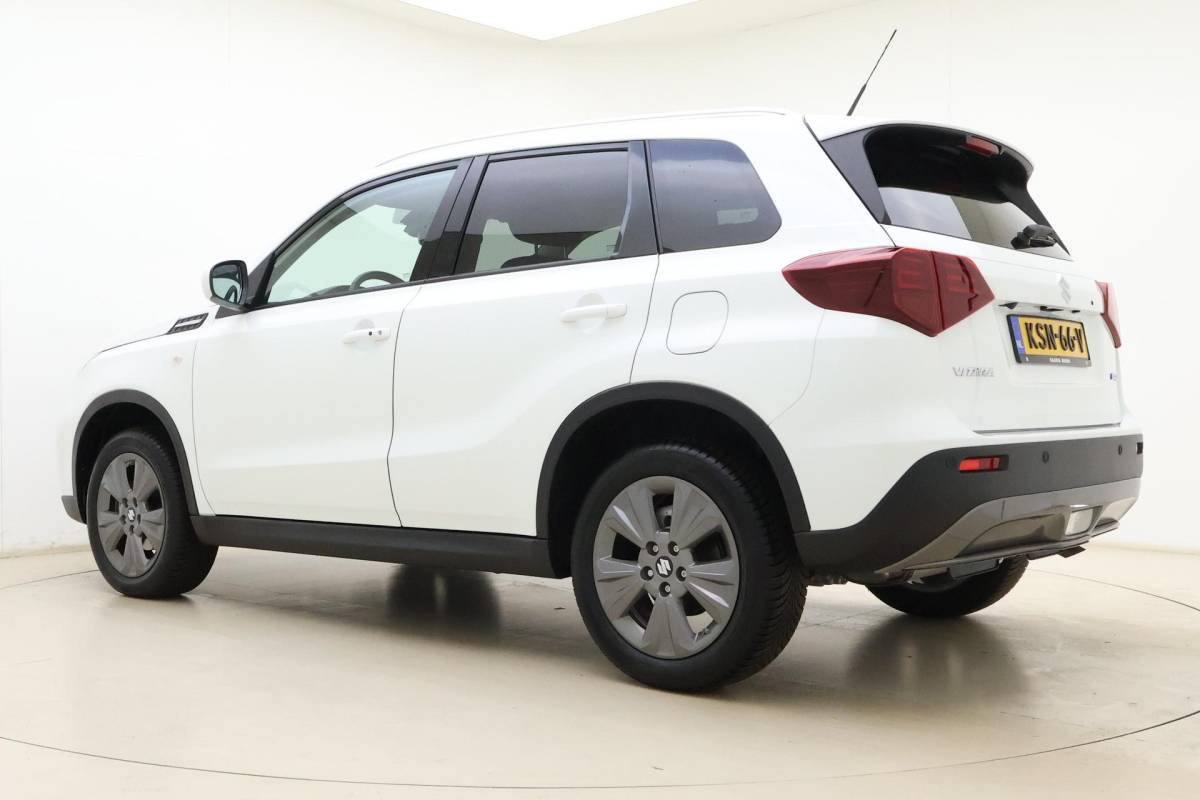 Suzuki Vitara Suzuki Vitara 1.4 Boosterjet Smart Hybrid AllGrip Select 110pk | Automaat | Navigatie | Climate Control | Cruise Control Adaptief | Camera | Stoelverwarming | Lichtmetalen Velgen | Apple Carplay – Android Auto