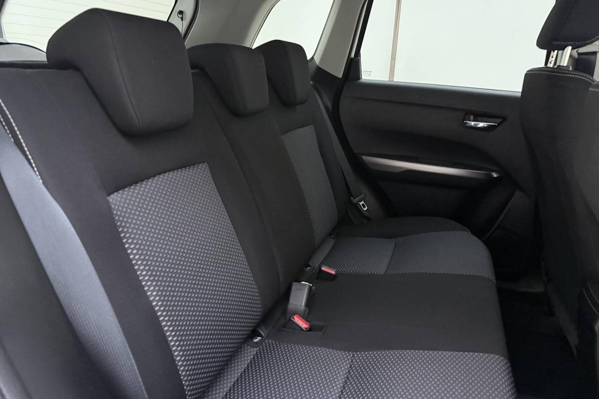 Suzuki Vitara Suzuki Vitara 1.4 Boosterjet Smart Hybrid AllGrip Select 110pk | Automaat | Navigatie | Climate Control | Cruise Control Adaptief | Camera | Stoelverwarming | Lichtmetalen Velgen | Apple Carplay – Android Auto