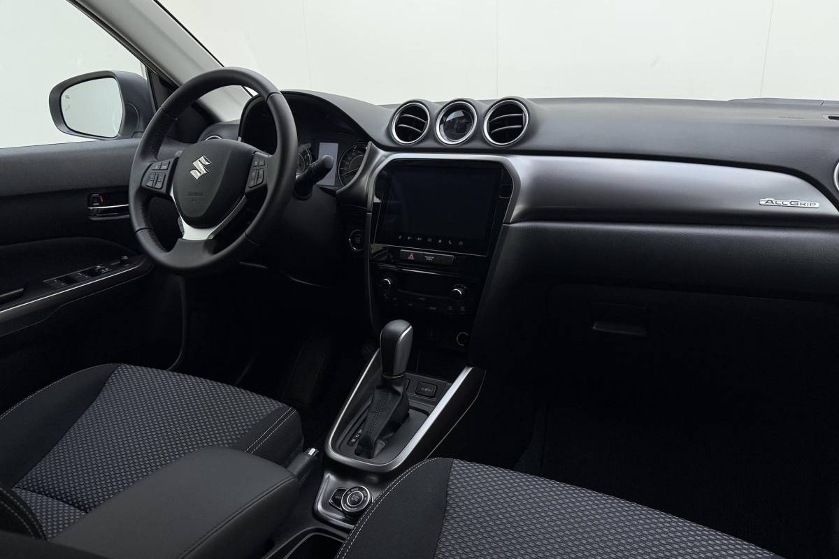 Suzuki Vitara Suzuki Vitara 1.4 Boosterjet Smart Hybrid AllGrip Select 110pk | Automaat | Navigatie | Climate Control | Cruise Control Adaptief | Camera | Stoelverwarming | Lichtmetalen Velgen | Apple Carplay – Android Auto
