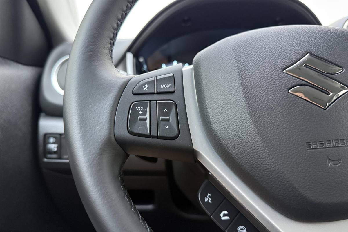 Suzuki Vitara Suzuki Vitara 1.4 Boosterjet Smart Hybrid AllGrip Select 110pk | Automaat | Navigatie | Climate Control | Cruise Control Adaptief | Camera | Stoelverwarming | Lichtmetalen Velgen | Apple Carplay – Android Auto