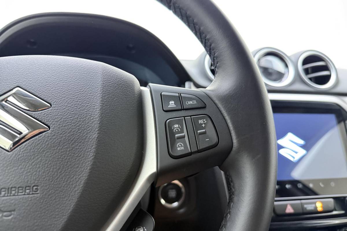 Suzuki Vitara Suzuki Vitara 1.4 Boosterjet Smart Hybrid AllGrip Select 110pk | Automaat | Navigatie | Climate Control | Cruise Control Adaptief | Camera | Stoelverwarming | Lichtmetalen Velgen | Apple Carplay – Android Auto