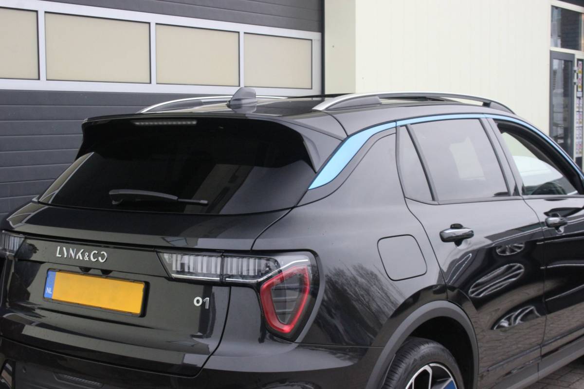 Lynk & Co 01 Lynk & Co 01 1.5 PHEV Plug-in hybrid | Trekhaak| Donkere Hemelbekleding |